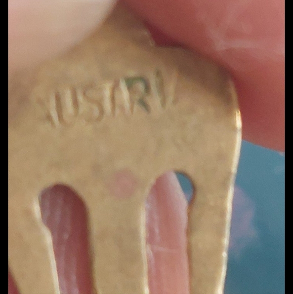 Vintage rhinestones floral design some uranium glass necklace and earrings set - Picture 5 of 13